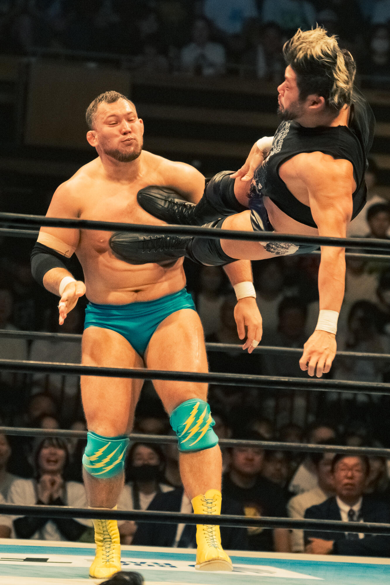 【新日本】25.6.1 大田区総合体育館 本隊 vs H.o.T SANADA,大田区総合体育館